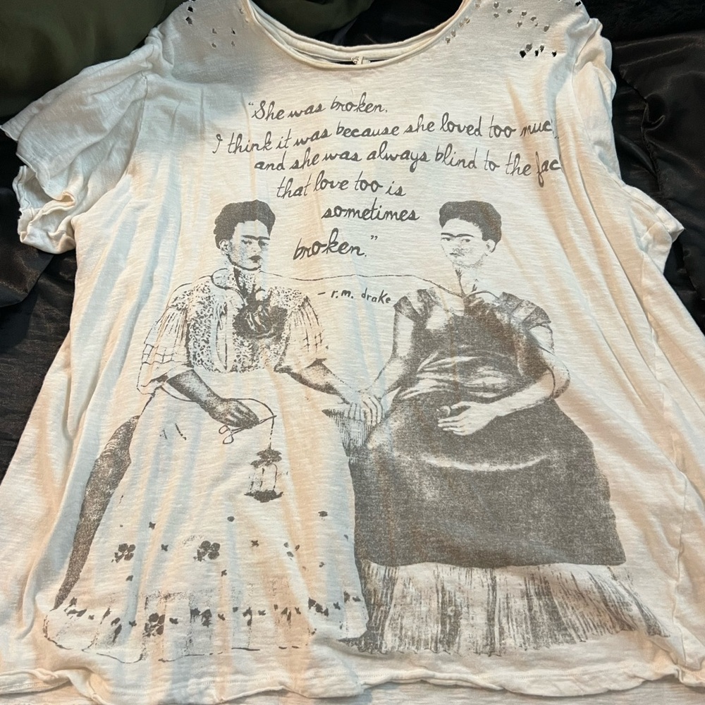 Magnolia pearl tee